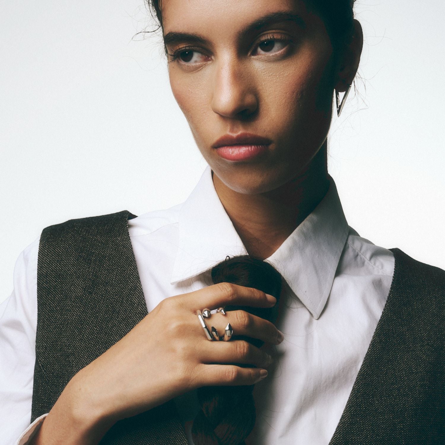 Sculptura triangle earrings