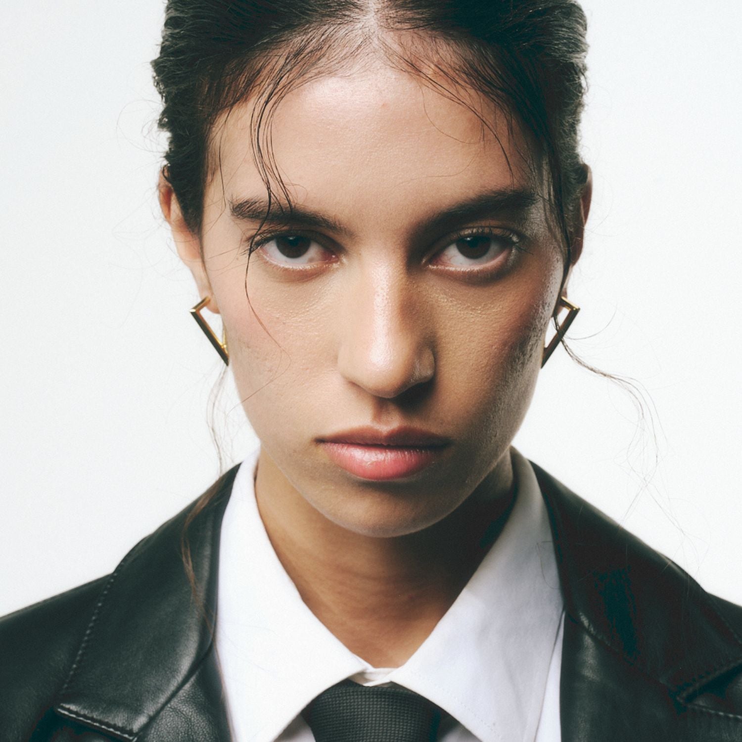 Sculptura triangle earrings