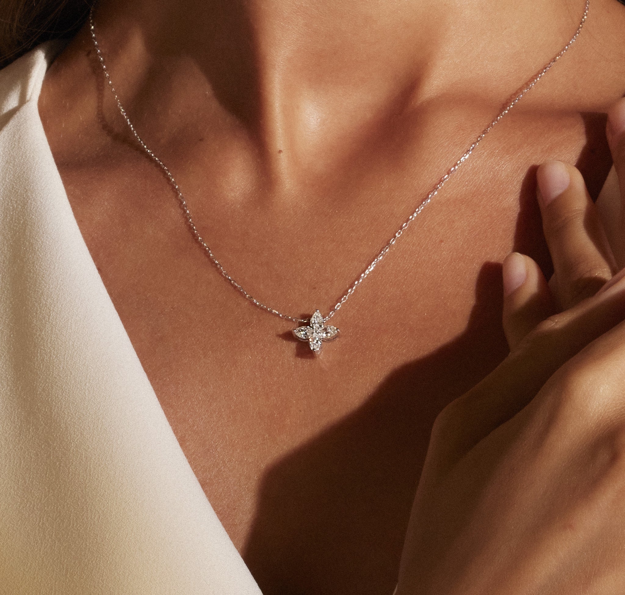 Flora pear floral necklace - Flora pear floral necklace -  The Future Rocks -    2