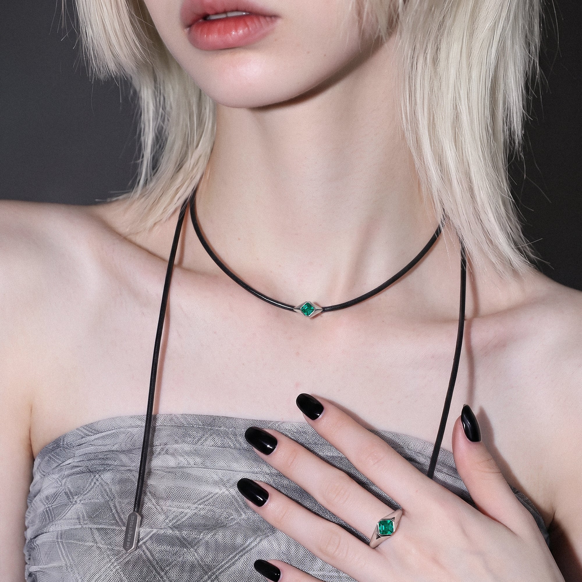 Nova rope necklace with emerald - Nova rope necklace with emerald - The Future Rocks - 2