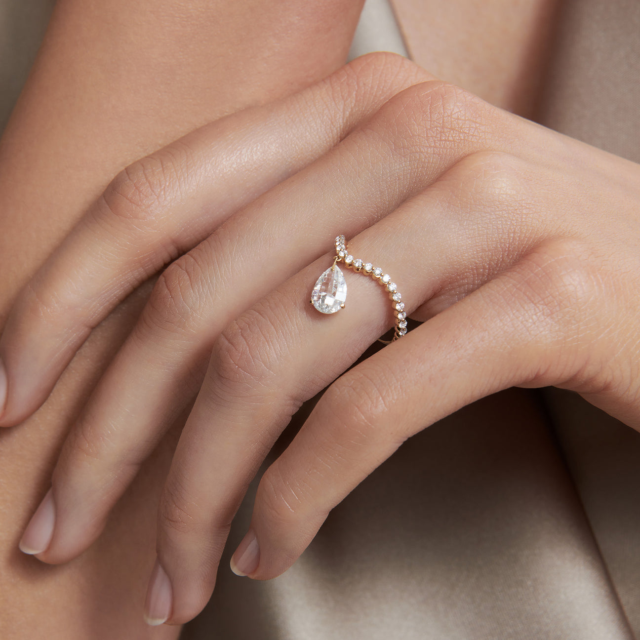 Tear drop curve ring - Tear drop curve ring -  The Future Rocks -    4