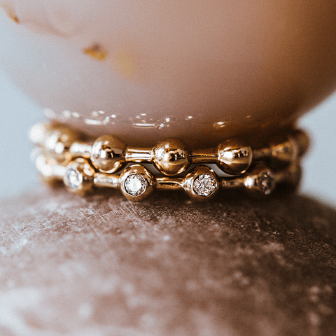 Sphere bead ring gold - The Future Rocks
