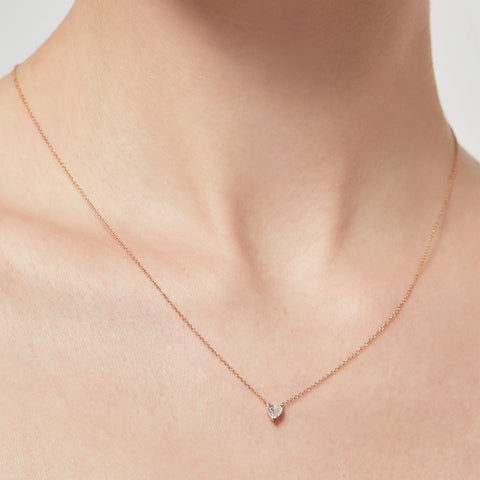Venus solitaire necklace