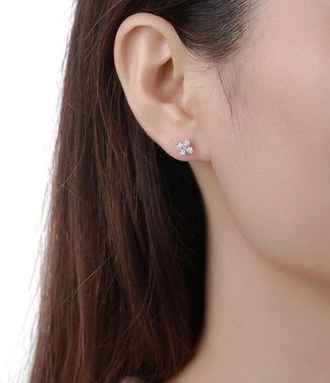  Essentials petite earrings I - Lab-Grown Diamond Flower Stud Earrings -  The Future Rocks  -    2 