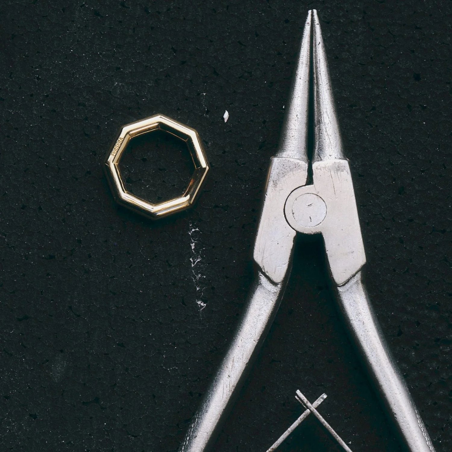  The Sculptor's Octagon ring - The Sculptor's Octagon ring -  The Future Rocks -    3 