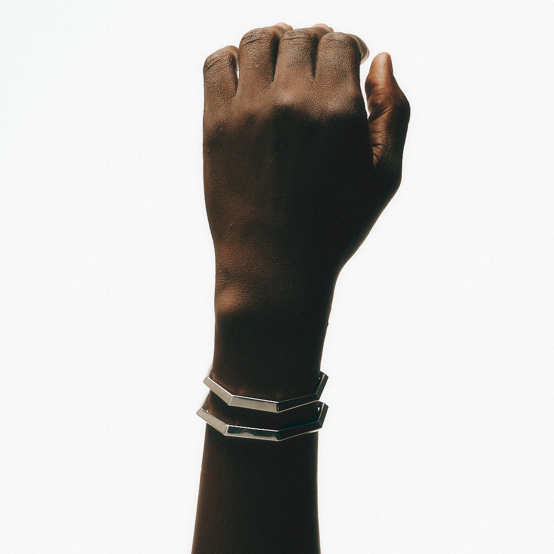  The sculptor's bangle - The sculptor's bangle -  The Future Rocks -    11 