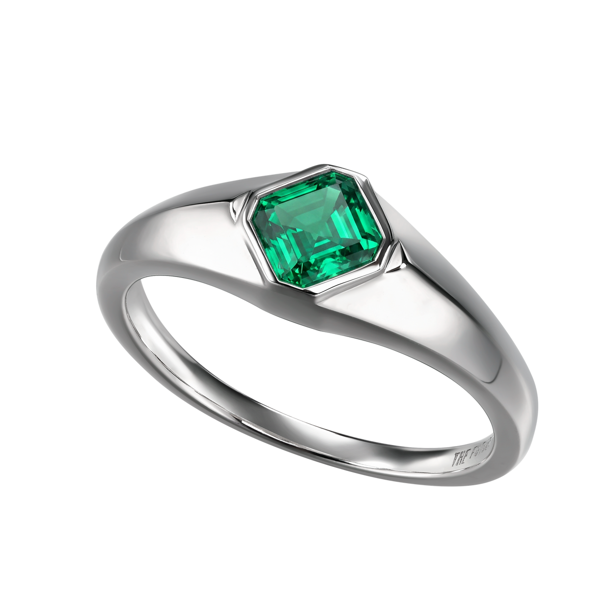 Supernova signet ring with emerald - Supernova signet ring with emerald -  The Future Rocks -    1