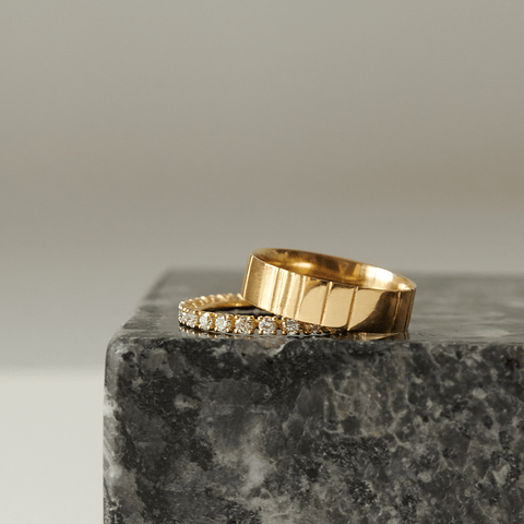  Lovelines wedding ring - 18K Recycled Gold Wedding Ring -  The Future Rocks  -    5 
