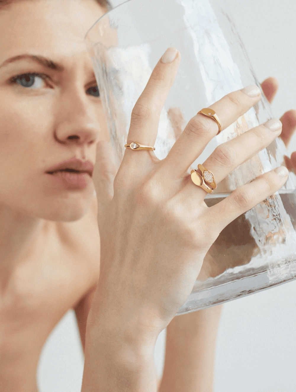  Oval signet ring - 18K Recycled Gold Oval Signet Ring -  The Future Rocks -    2 